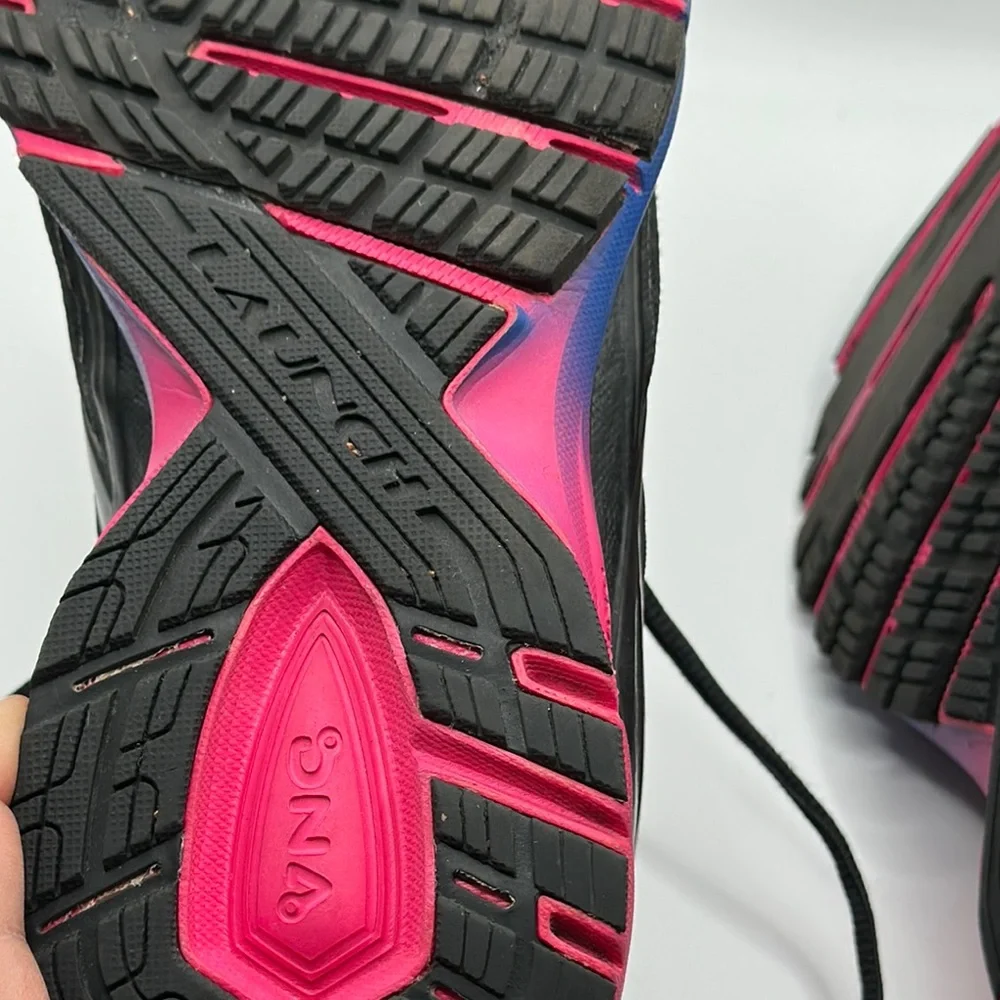 Brooks Sz 9 Launch 4 DNA Women's Athletic Shoes - Black, Pink, and Blue